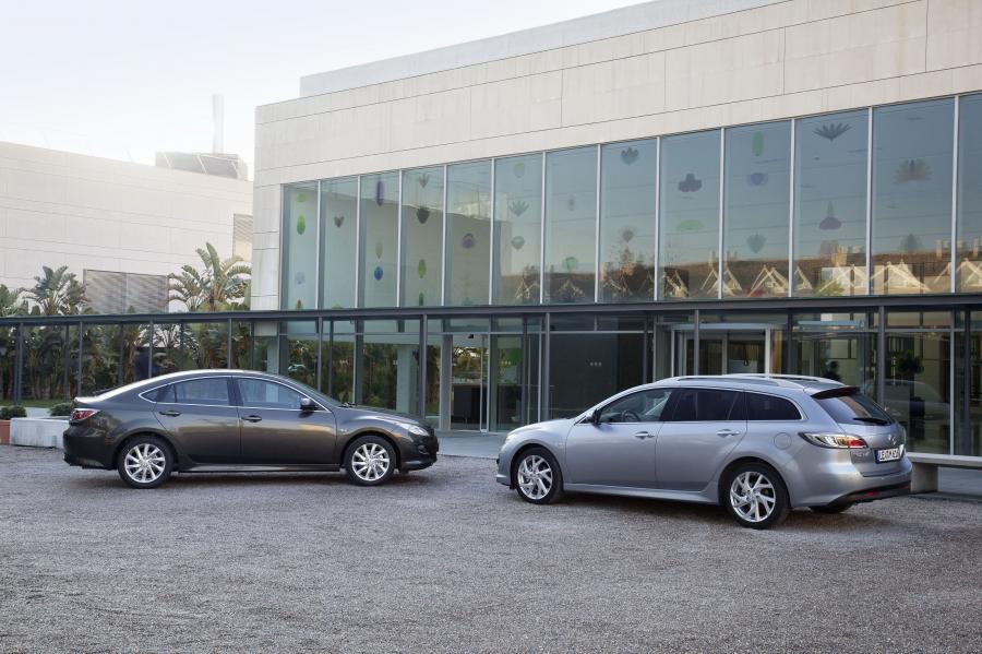  Mazda6 2011 года  (фото 19 из 113)